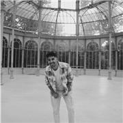 Diplomado en Educación Primaria con más de 6 años de experiencia. Castellano y catalán nativos. Inglés nivel B1 (1 año en Australia)